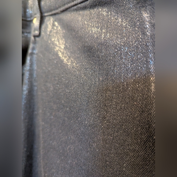 Loft Plus Women's Shiny Coated Black Jeans Sized 22 - Picture 3 of 4